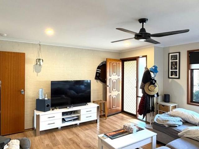 Townhouse for rent in Queanbeyan, New South Wales