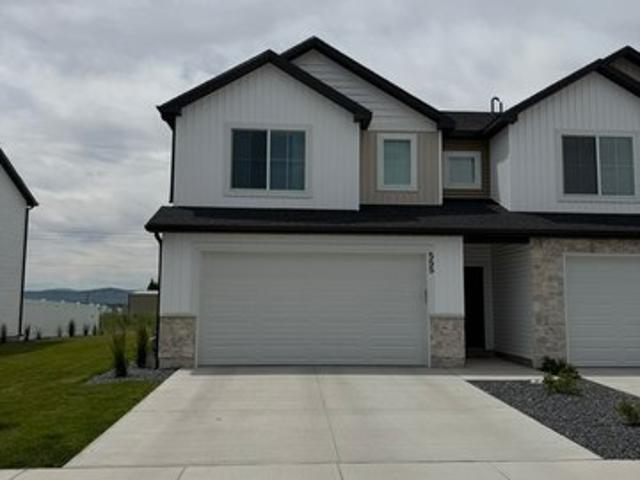 Townhouse for sale in Cache, Utah