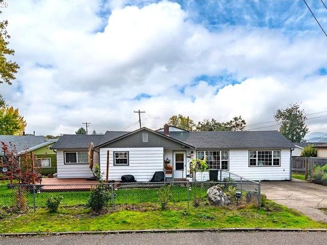 House for sale in Oregonia