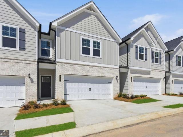Townhouse for sale in Stockbridge, Georgia