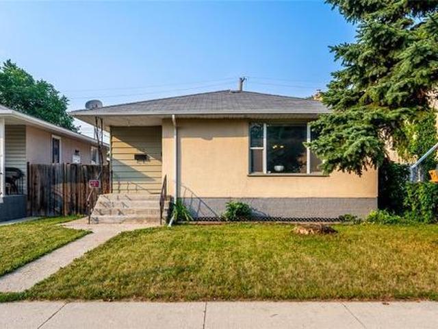 House for sale in East St. Paul, Manitoba