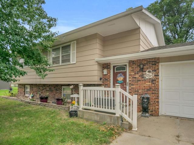 House for sale in Minden, Kearney County