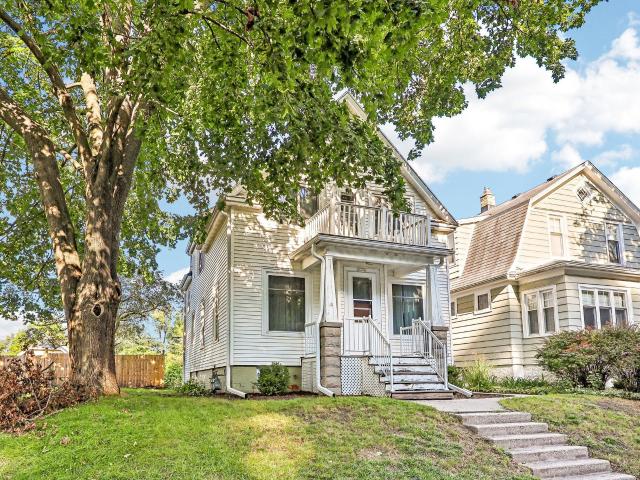 House for sale in Jacobus Park, Wauwatosa