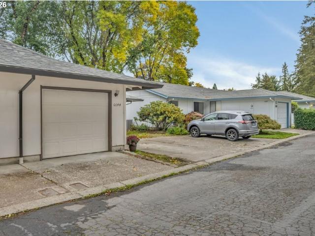 Townhouse for sale in Oregonia
