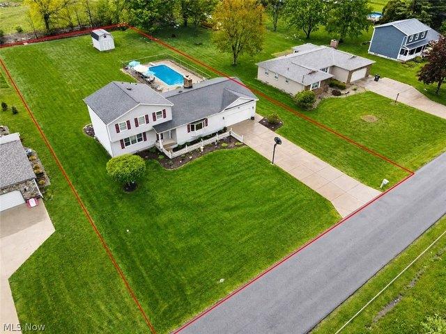 House for sale in Canfield, Ohio