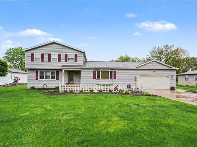 House for sale in Canfield, Ohio