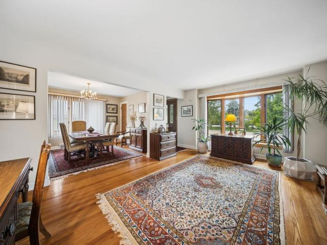 House for sale in Lincolnwood, Illinois