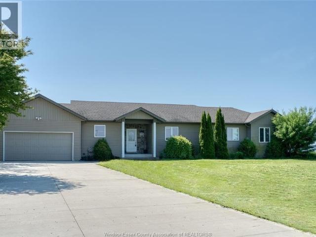 House for sale in Chatham–kent, Ontario