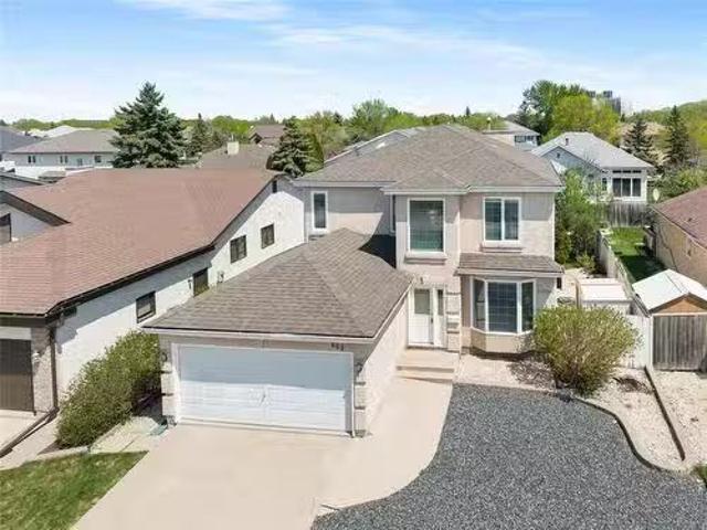 House for sale in East St. Paul, Manitoba