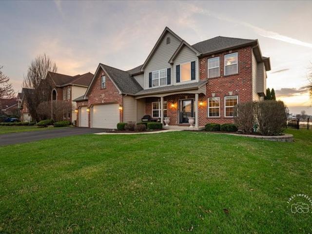 House for sale in North Aurora, Illinois