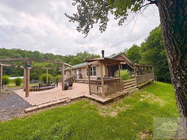 House for sale in Jumping Branch, West Virginia