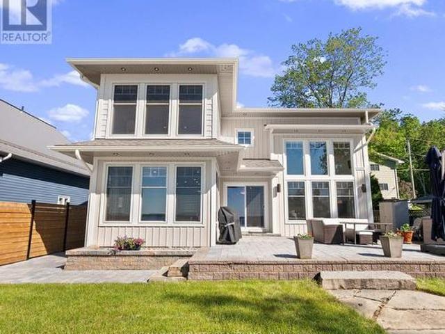House for sale in Renfrew, Ontario