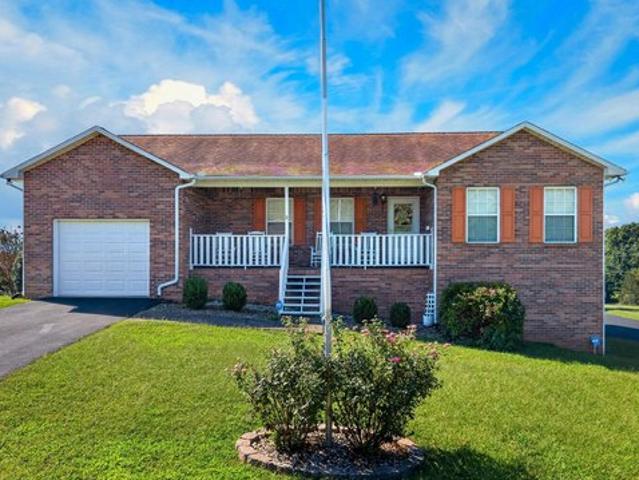 House for sale in Dandridge, East Tennessee