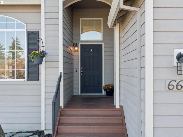 House for sale in Beaver Creek, Troutdale