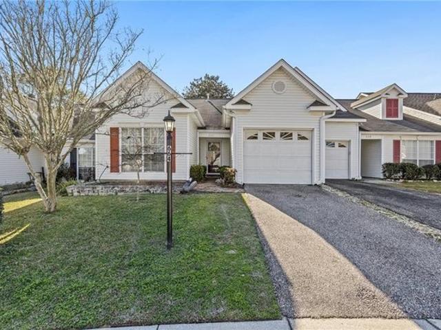 Townhouse for sale in Mobile, Alabama