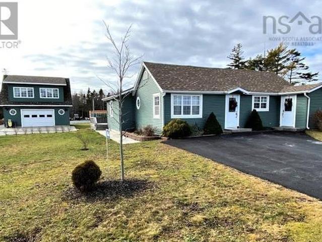House for sale in Yarmouth, Nova Scotia