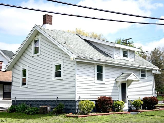 House for sale in Campbell, Ohio