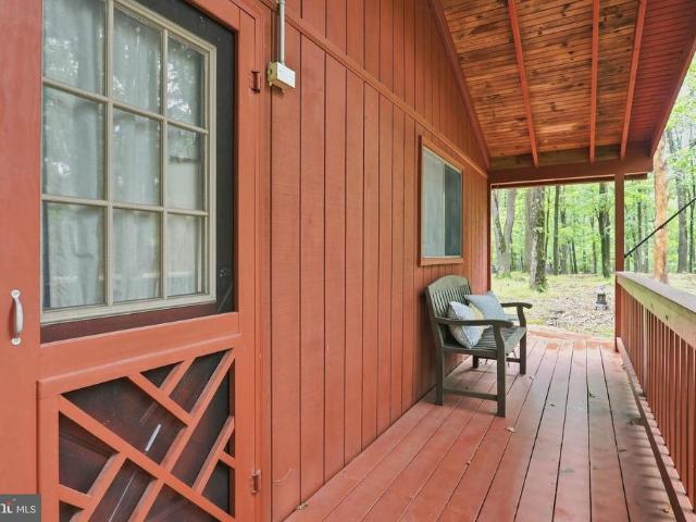House for sale in Hedgesville, West Virginia