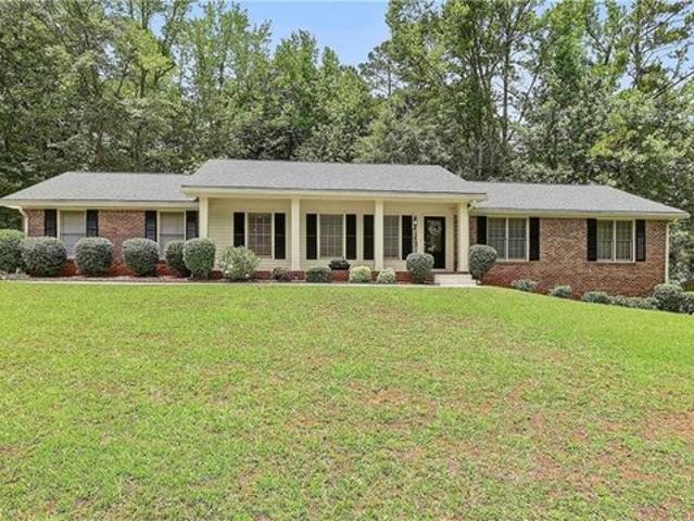 House for sale in Fairburn, Georgia