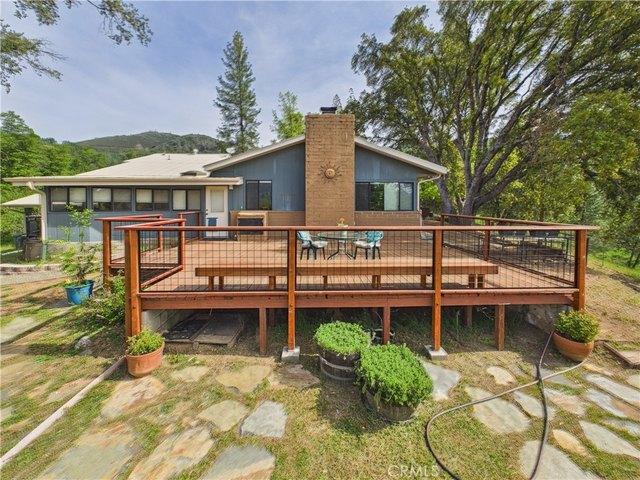 House for sale in Midpines, California