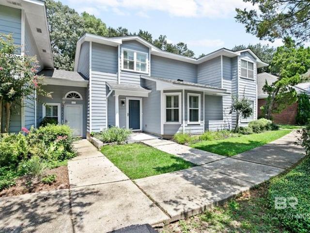 Townhouse for sale in Daphne, Alabama