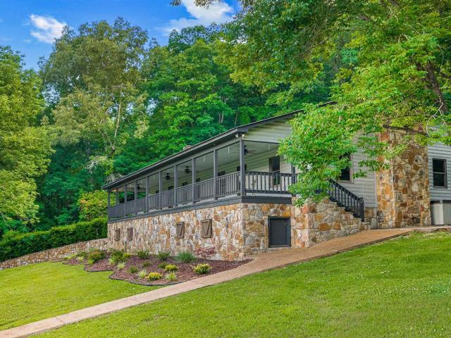 House for sale in Collinsville, Alabama