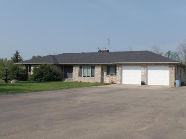 House for sale in Hylo, Alberta