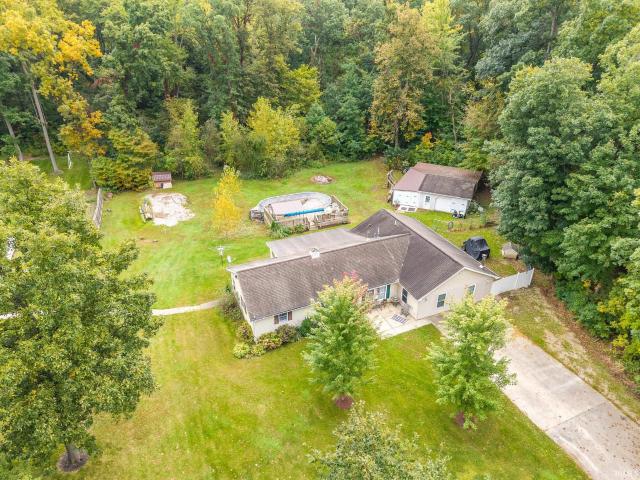 House for sale in Shipshewana, LaGrange County