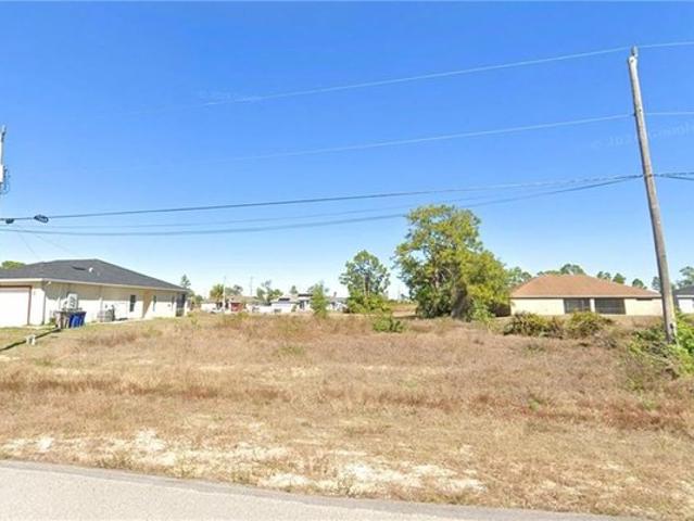 Land for sale in Lehigh Acres, Florida