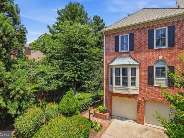 Townhouse for sale in Virginia