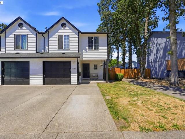 Townhouse for sale in Oregonia