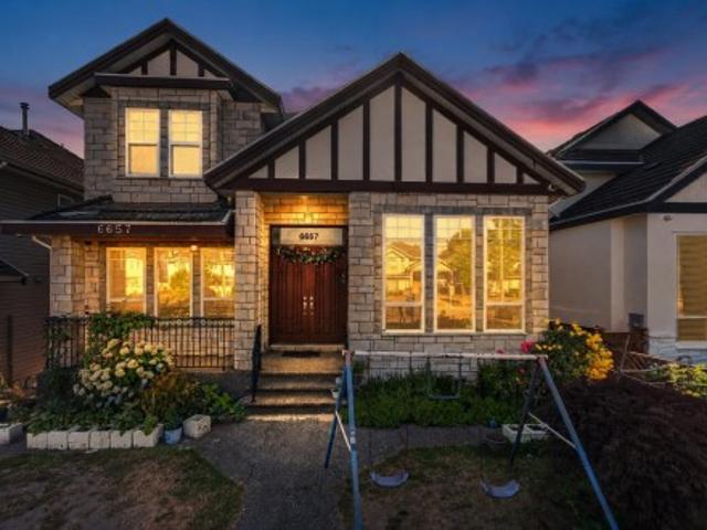 House for sale in Surrey, British Columbia