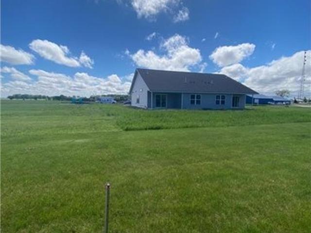 Townhouse for sale in Sibley, Minnesota