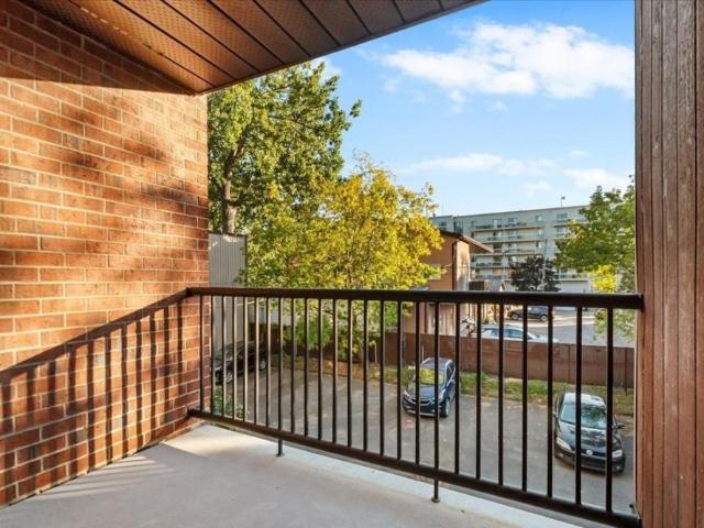 Apartment for rent in Saint-Lambert, Montérégie
