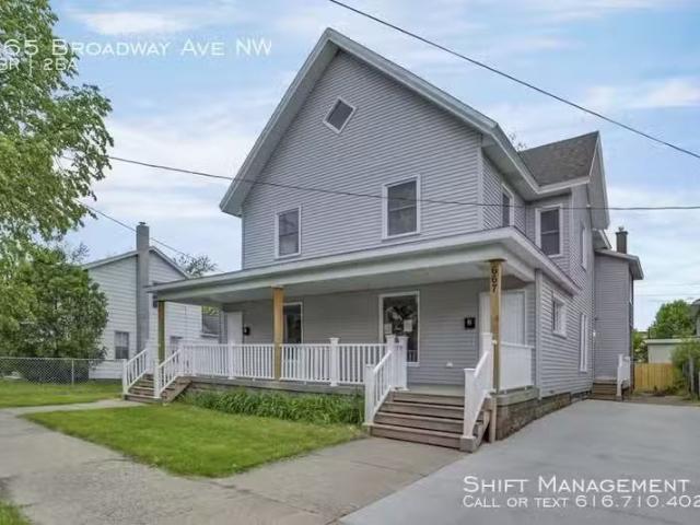 Condo for rent in Grand Rapids