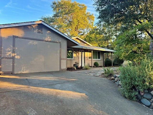 House for sale in Diamond Springs, California