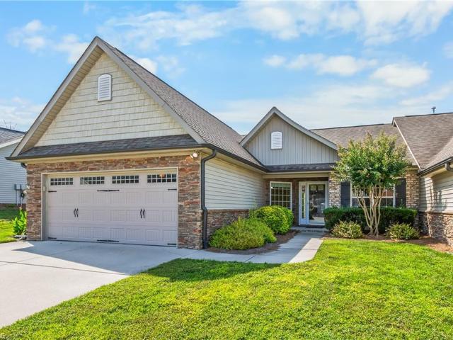 Townhouse for sale in Davidson, North Carolina