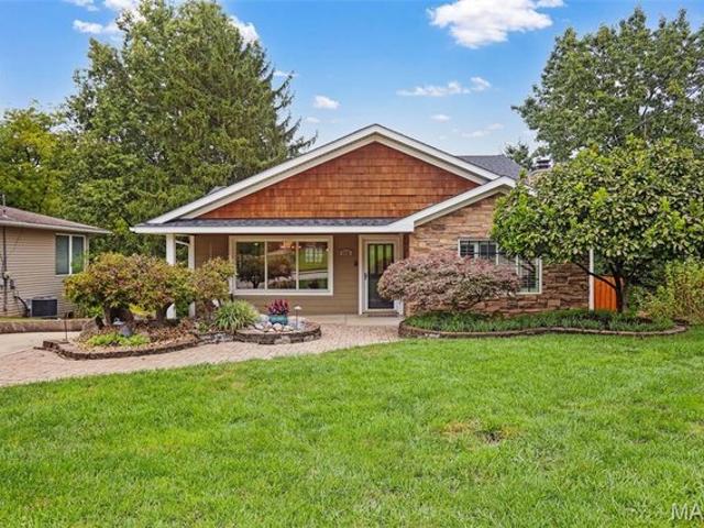 House for sale in Edwardsville, Madison County