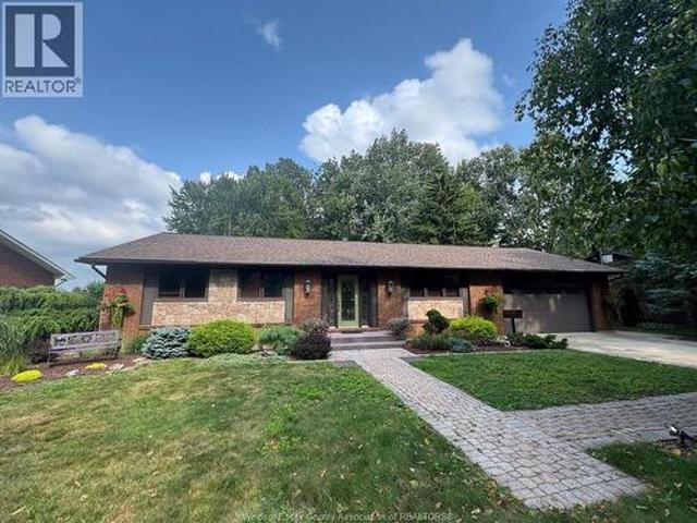 House for sale in Ontario