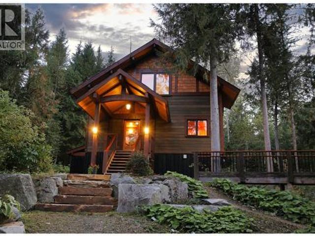 House for sale in Ymir, British Columbia