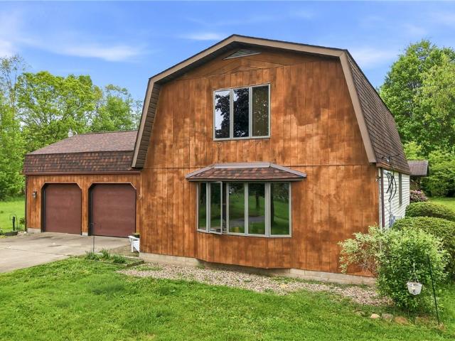 House for sale in Coalburg, Hubbard