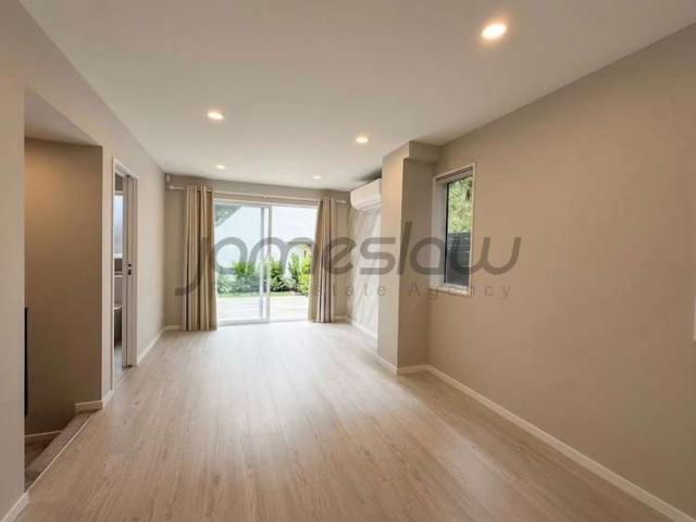 Townhouse for rent in Auckland, Oroua County