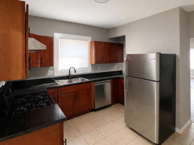 Apartment for rent in Koreatown Northgate, Oakland
