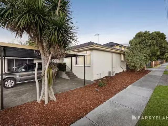 Apartment for rent in Blackburn South