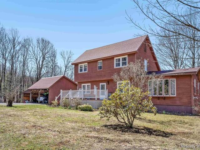 House for sale in Williamstown, Vermont