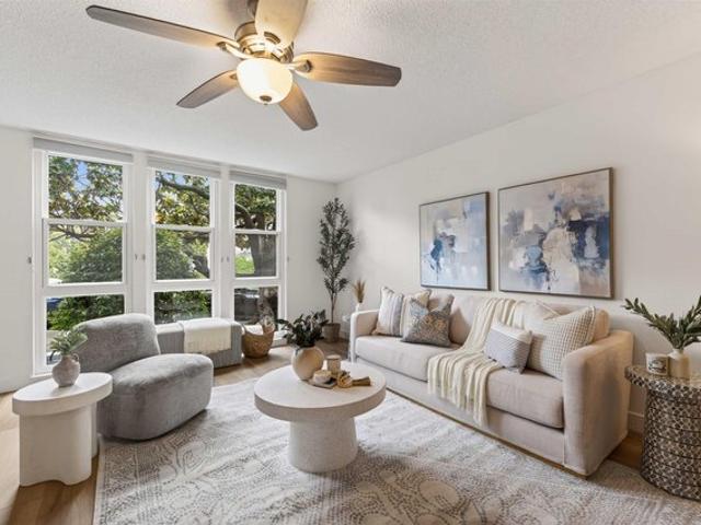 Condo for sale in Oakland, California