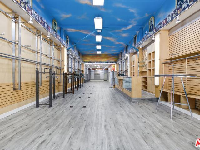 Property for rent in Canoga Park, California