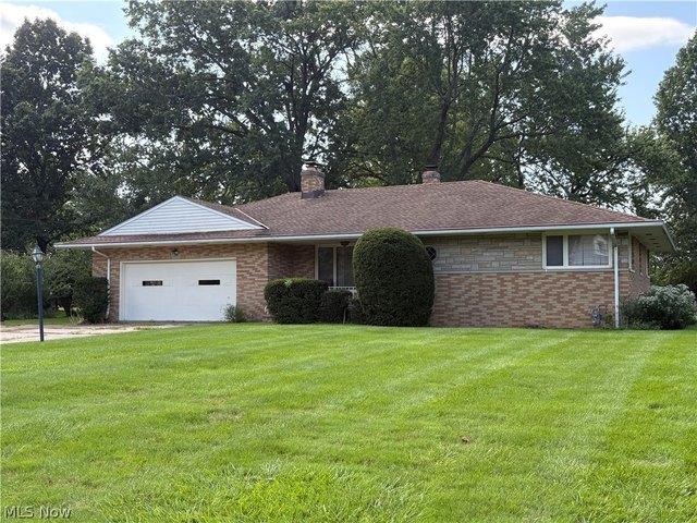 House for sale in Hinckley, Ohio