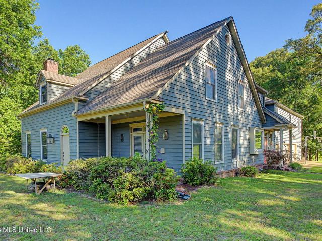 House for sale in Walls, Mississippi