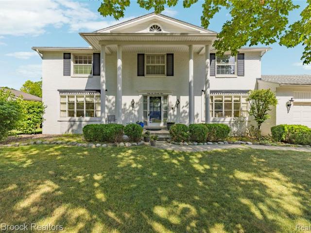 House for sale in West Bloomfield, Michigan